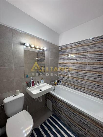Apartament cu 3 camere