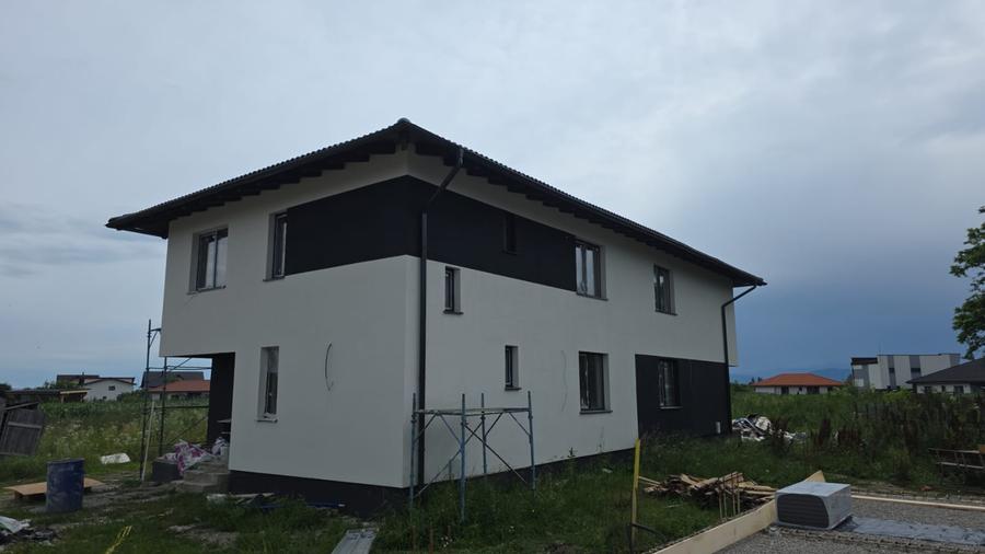 Duplex superb, cu intrare privata, 620 mp teren