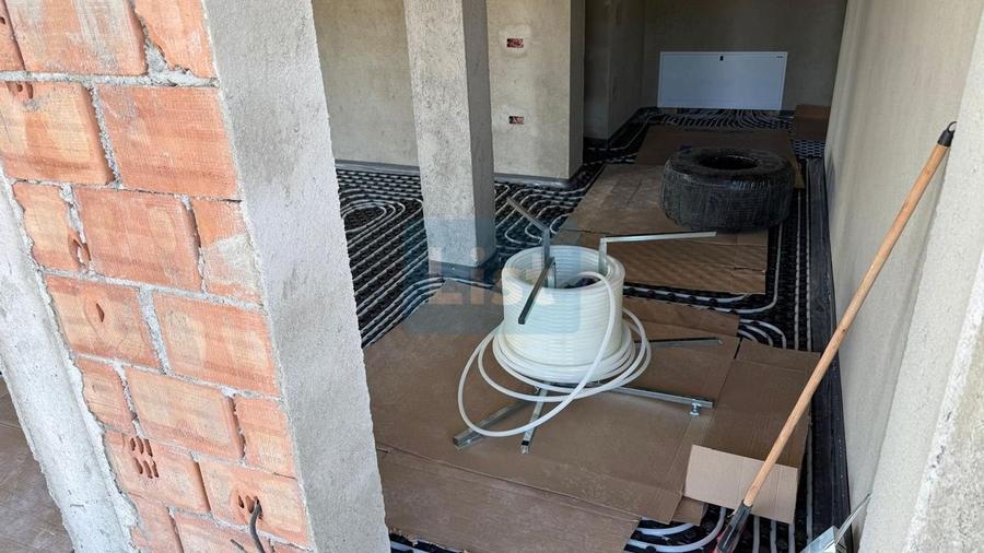 Casă Noua Zona Centrala Baicoi, 211 mp
