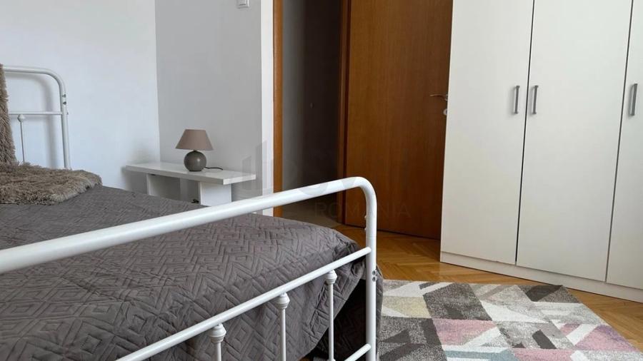 REA1029774 Apartament 4 camere 96mp, Piața Lahovari