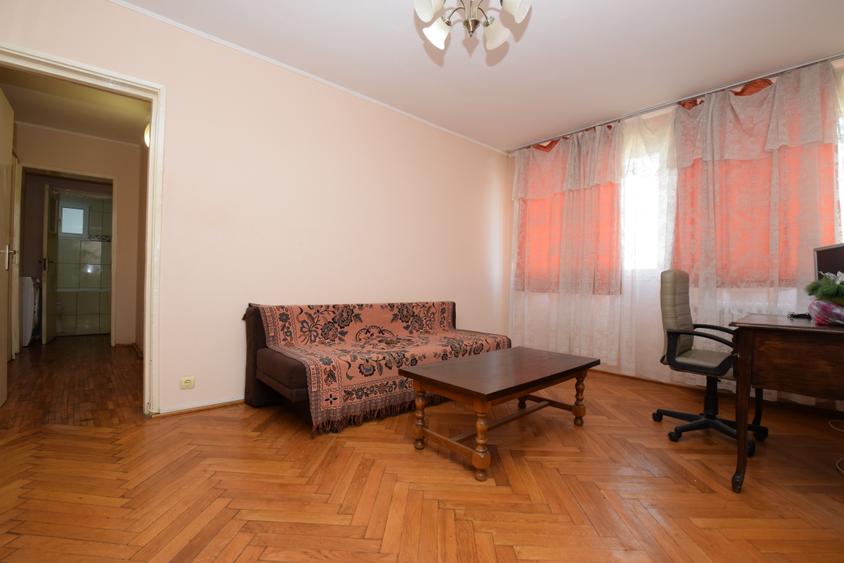 Apartament cu 3 camere, Piața Miniș - Titan