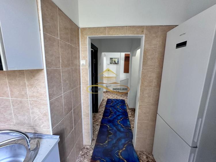 Apartament de vanzare 2 camere in Bacau strada Razboieni