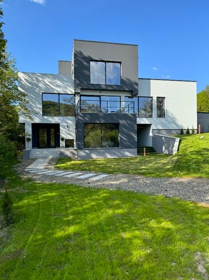 Casa de vanzare moderna constructie noua