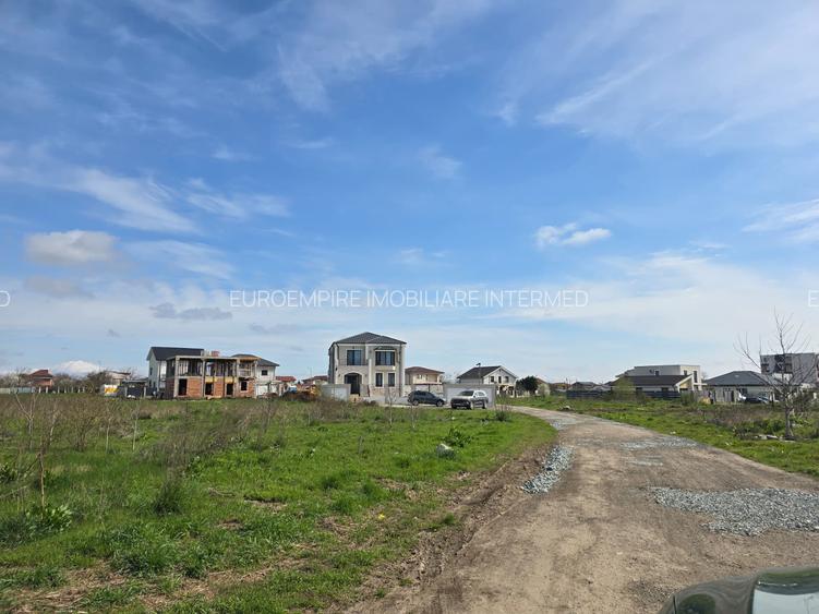 Vand teren in Constanta zona km 5