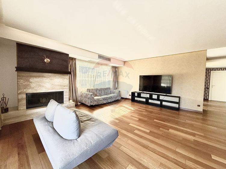 De inchiriat PJ | Apartament 4 camere | Terasa 55 mp | Primaverii
