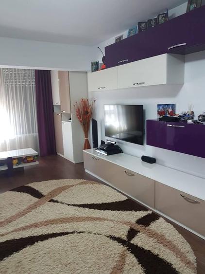 De inchiriat apartament cu 2 camere, bloc Vega, str. Tecuci, 550 euro