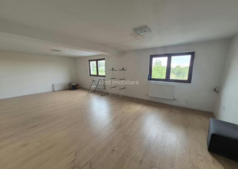 Vila spatioasa vedere padure, cu 6 camere,2 bai,toate UTILITATILE,curte 600 mp - 8