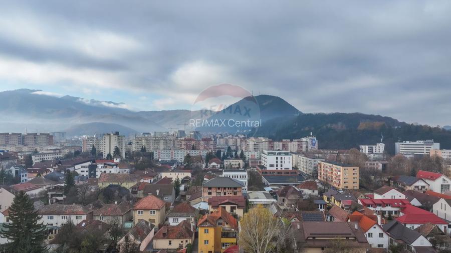 Casă / Vilă cu 12 camere de vânzare în zona Astra - 31