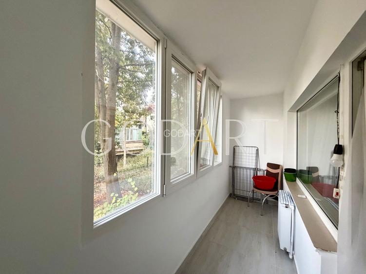 Apartament cu 3 camere | Două balcoane | Renovat