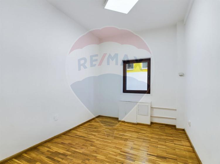 Casa cu 5 camere de inchiriat 210 mp | Eroii Revolutiei