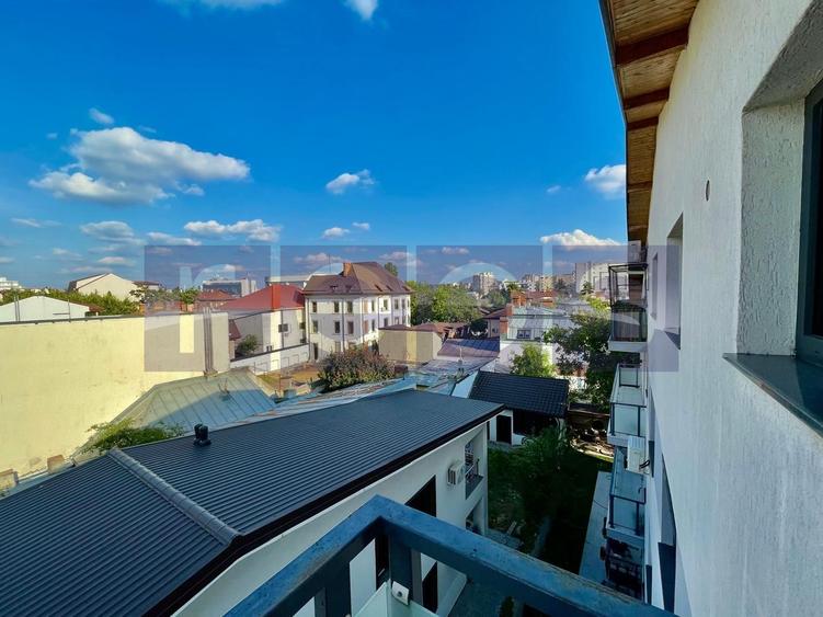 VANZARE APARTAMENT 3 CAMERE TEPES VODA CALEA CALARASILOR 87MP MANSARDA