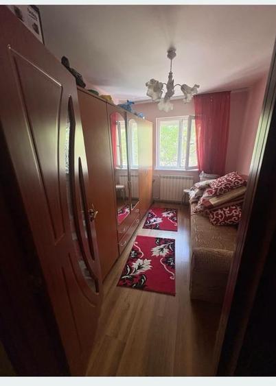 Apartament 3 camere semidecomandate Craiovita-Constantin Brancoveanu