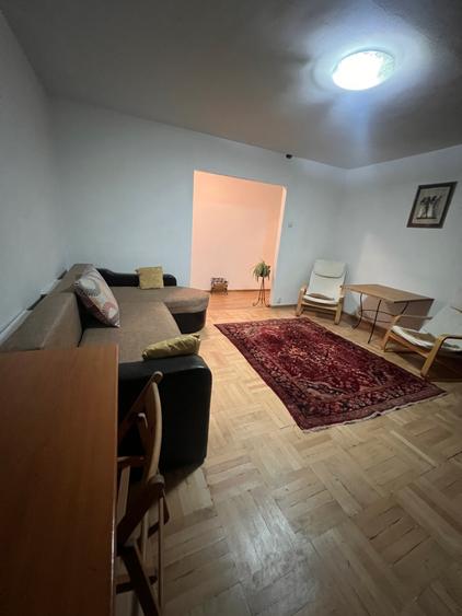 APARTAMENT 3 CAMERE/ PARTIAL MOBILAT/ 10 MINUTE DE METROU