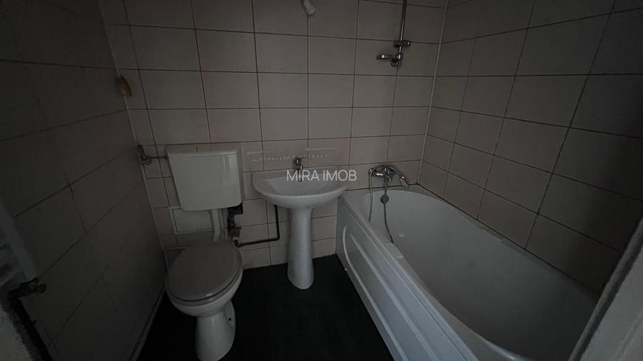 Apartament 4 camere decomandat | 80 mp | Etaj 1/4 - 14
