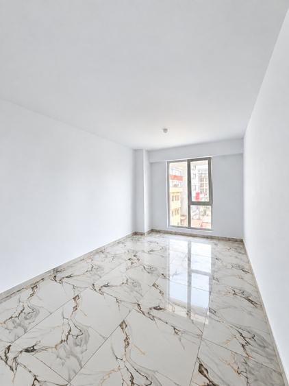 Apartament 3 camere, 75 mp, zona Promenada Mall
