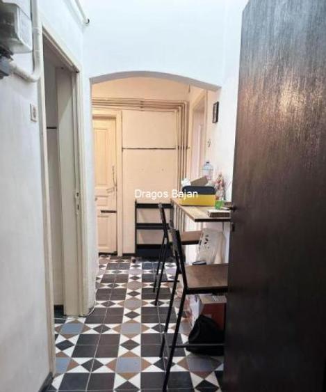 2 camere // Parter Inalt // Sfanta Vineri