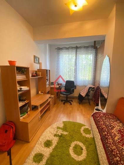 Apartament cu o camera, zona Podul de Piatra- Silvestru