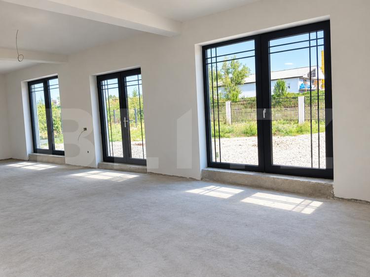 Casă tip duplex de închiriat – 136 mp, P+1, parcare și curte proprie