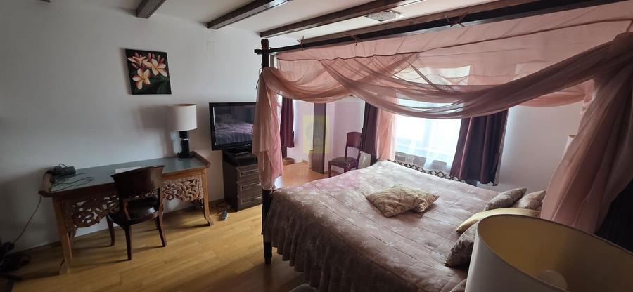 Pensiune de vanzare in Cornu