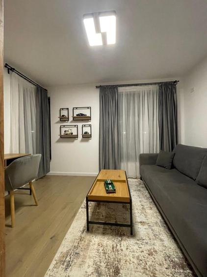 Închiriez casa cu 4 camere în Otopeni