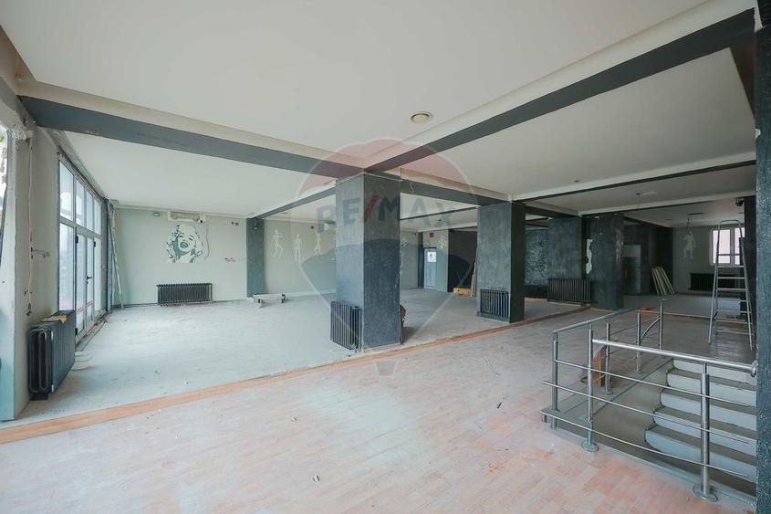 De închiriat – Spațiu comercial 281 mp, Bulevardul Decebal
