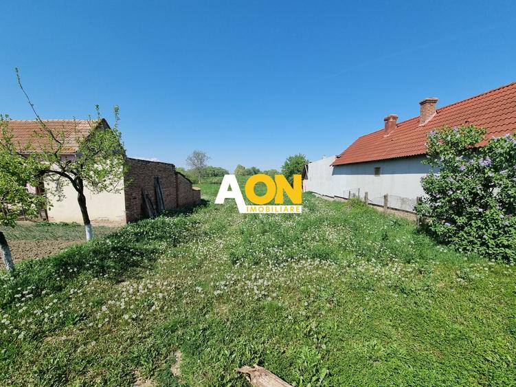 De vanzare 1218 teren intravilan, cu utilitati si asfalt, Oarda de Jos