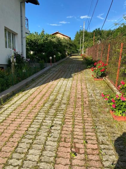 Vând vilă premium Pucioasa, Strada Garofiței, jud. Dâmbovița. - 4