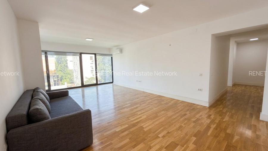 Spatiu birouri 3 camere, 2 bai, 100mp, 8 locuri parcare, centrala proprie, imobi - 3