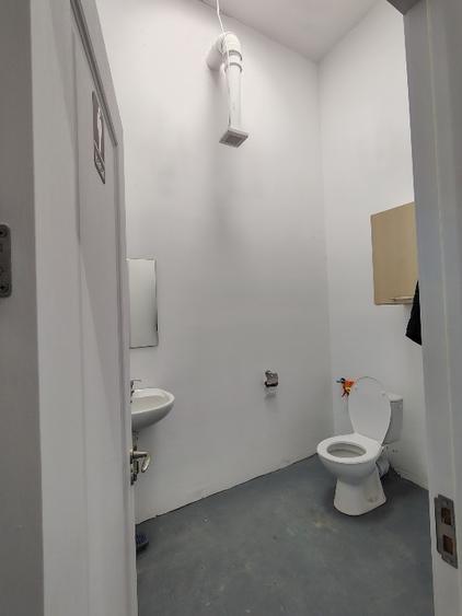 Proprietra-Închiriere spatiu  comercial