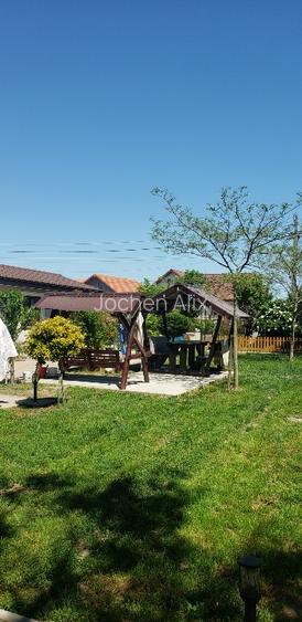 Vila cu anexe de vânzare - 13