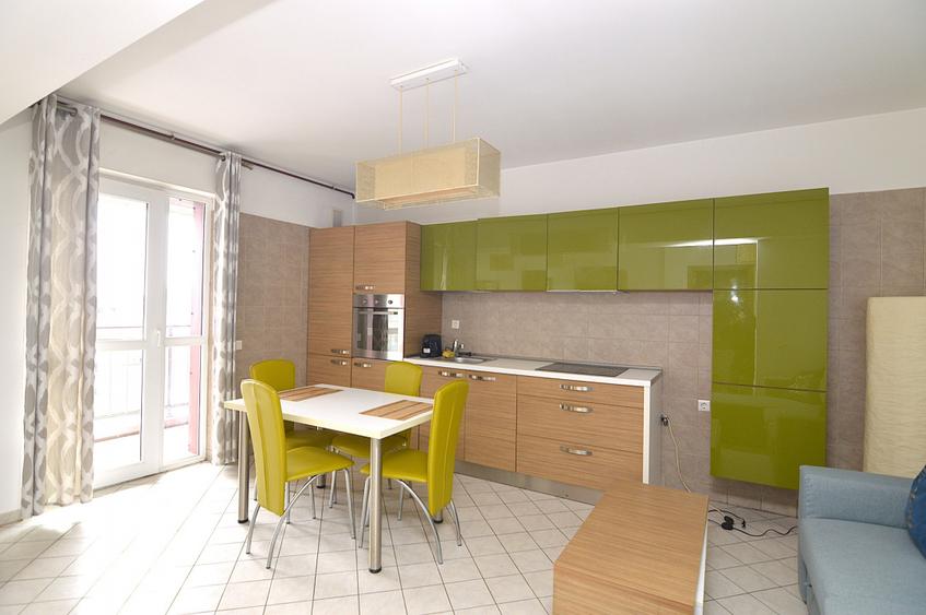 VANZARE APARTAMENT 2 CAMERE DECEBAL – STR. INVINGATORILOR