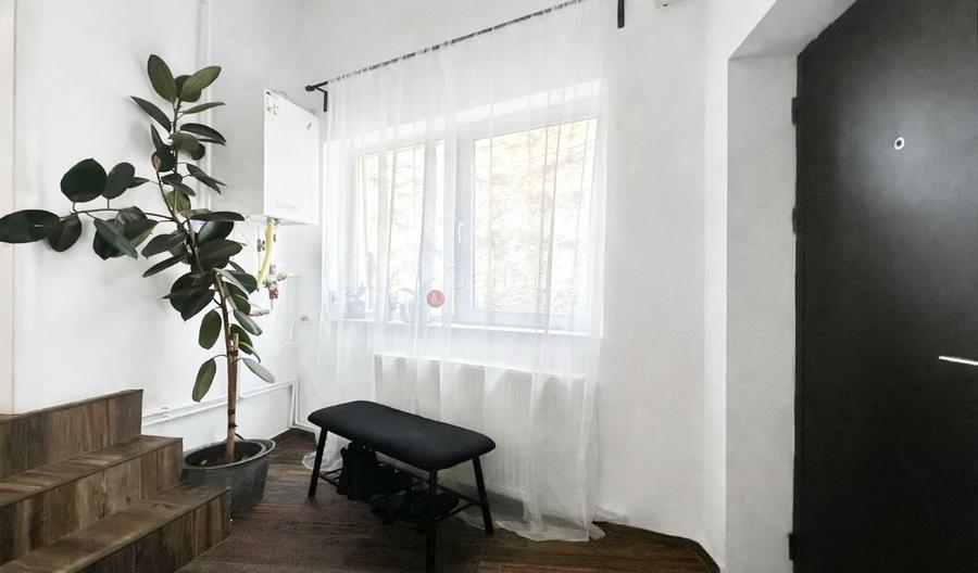 Zona Centrala Mobilier Inclus