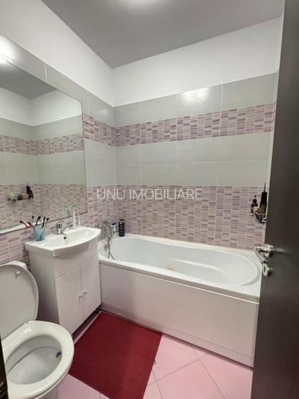Etaj 3/5 - Apartament 3 camere mobilat - bloc 2014 - Tatarasi - Flora - 6