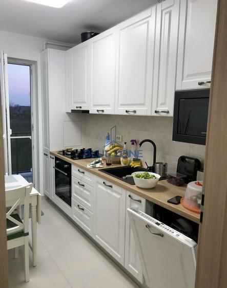 De Vânzare: Apartament modern cu 2 camere – Complex Quadra Trees