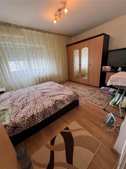 Vanzare Apartament 3 Camere Decomandat Berceni-Secuilor