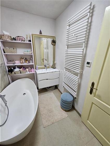 Apartament deosebit cu 3 camere str. Castelului - 18