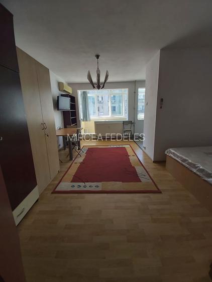 ÎÎnchiriez garsoniera - Zona Păcii - 5