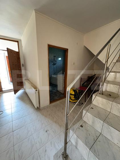 Casa de vanzare P+1+M, 400 mp, teren 630 mp, zona Stefanesti