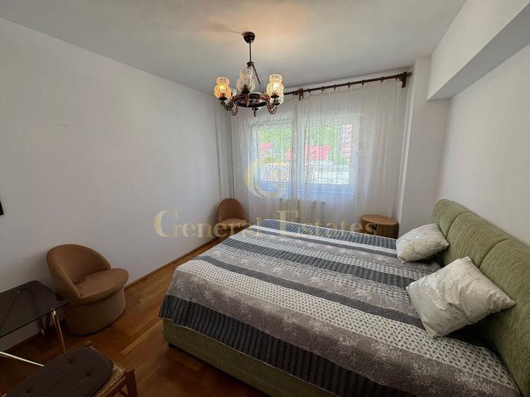 Apartament 3 camere de închiriat în Răcădău | Decomandat | Parcare