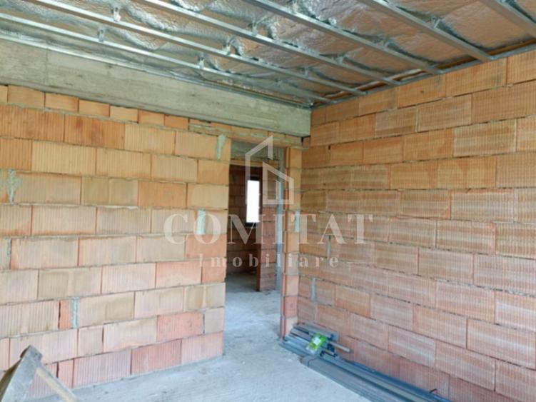 Casă individuală de vânzare | 4 Camere | 110 mp | Dezmir