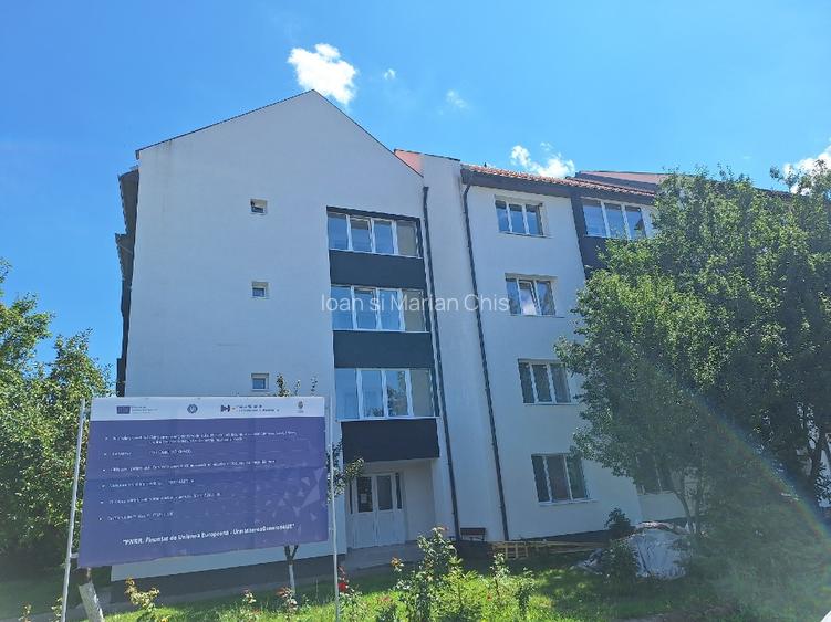 Vând apartament 3 camere și 7 dependițe, decomandat, bloc reabilitat + garaj - 13