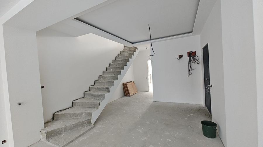 Casa  stil duplex -  zona Corbeanca