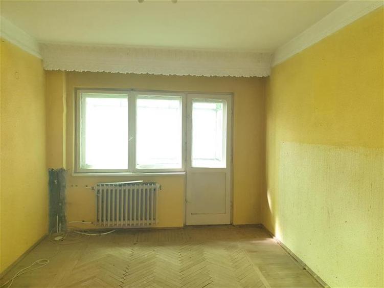 Apartament 2 camere, H-uri Gara, et. 3