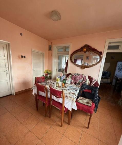 Casă individuală locuibilă + teren 477m în Dâmbul Rotund