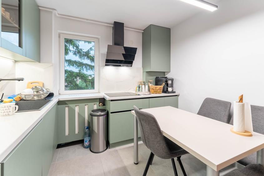Apartament renovat, zona Astra