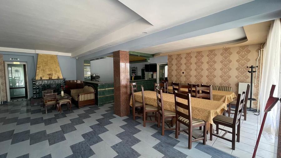 HOTEL DE INCHIRIAT CU 14 CAMERE SI PARCARE BORS E60