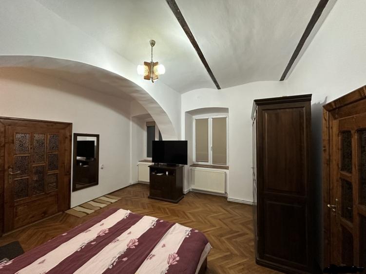 Apartament 3 camere semidecomandate, Central