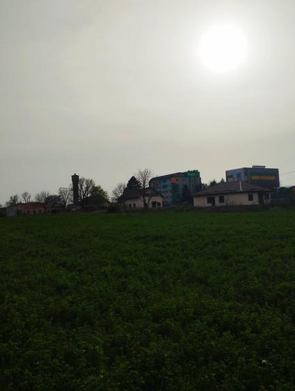 Complex lângă București cu 9 case pe 30.000 mp teren