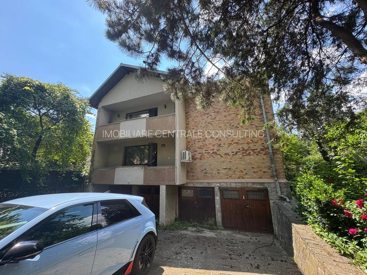 Proprietate rară și unică. Apartament în vila cu teren și garaj subteran - 4
