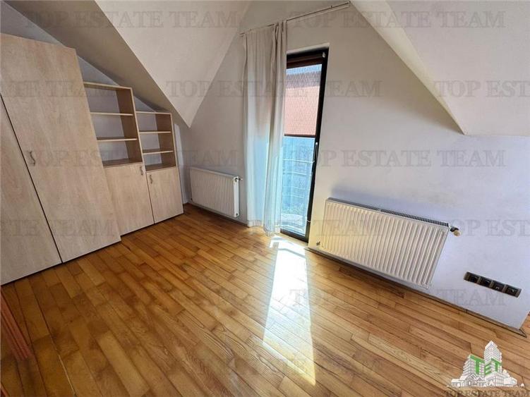Vila P+1+M, 229 mp, 4 dormitoare, gradina si 4 parcari